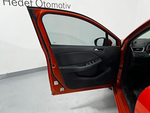 renault, clio, hatchback 1.3 tce ıcon edc, otomatik, benzin 2.el otomobil | renew 32