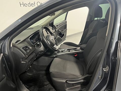 renault, megane, sedan 1.3 tce joy comfort edc, otomatik, benzin 2.el otomobil | renew 29