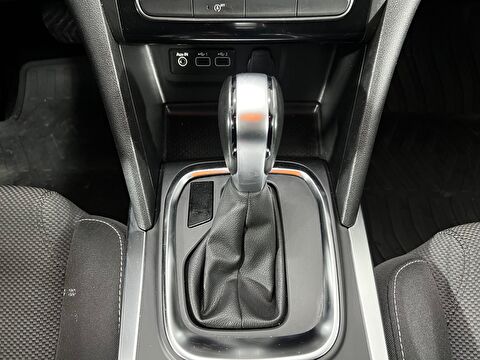 renault, megane, sedan 1.3 tce joy comfort edc, otomatik, benzin 2.el otomobil | renew 18