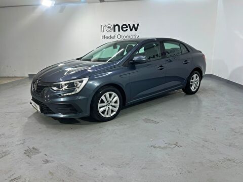 Sedan 1.3 TCE Joy EDC, 2. el otomobil | renew