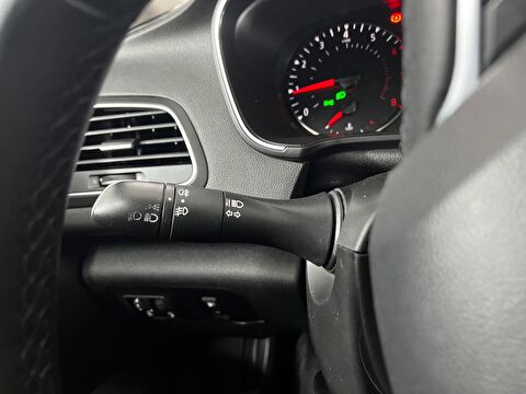 renault, megane, sedan 1.3 tce joy comfort edc, otomatik, benzin 2.el otomobil | renew 28