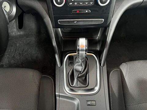 renault, megane, sedan 1.3 tce joy comfort edc, otomatik, benzin 2.el otomobil | renew 26