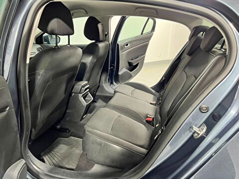 renault, megane, sedan 1.3 tce joy edc, otomatik, benzin 2.el otomobil | renew 31