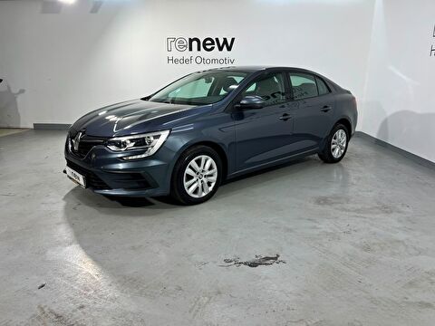 Sedan 1.3 TCE Joy EDC, 2. el otomobil | renew