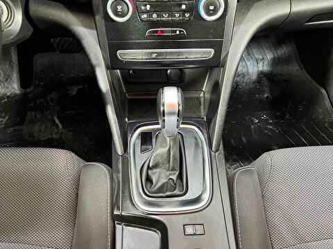 renault, megane, sedan 1.3 tce joy comfort edc, otomatik, benzin 2.el otomobil | renew 30