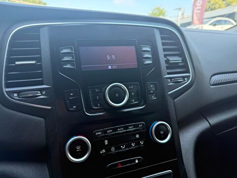 renault, megane, sedan 1.3 tce joy comfort edc, otomatik, benzin 2.el otomobil | renew 13