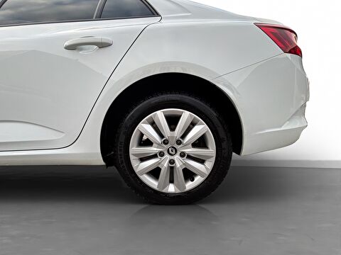 renault, megane, sedan 1.3 tce joy comfort edc, otomatik, benzin 2.el otomobil | renew 9