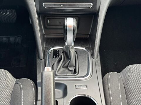 renault, megane, sedan 1.3 tce joy edc, otomatik, benzin 2.el otomobil | renew 15