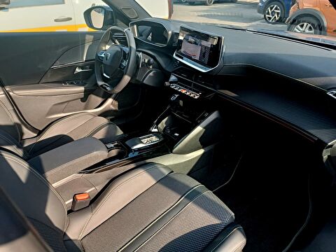 peugeot, 2008, crossover 1.2 puretech gt eat8, otomatik, benzin 2.el otomobil | renew 10
