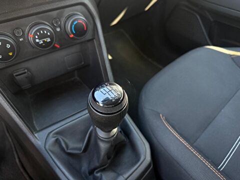 dacia, sandero, hatchback 1.0 tce stepway comfort, manuel, benzin 2.el otomobil | renew 8
