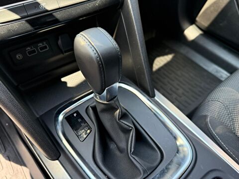 renault, megane, sedan 1.3 tce touch edc, otomatik, benzin 2.el otomobil | renew 11