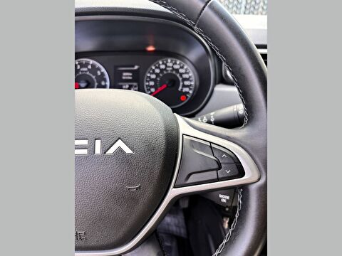 dacia, duster, 1.3 turbo essential 4x2 edc, otomatik, benzin 2.el otomobil | renew 17