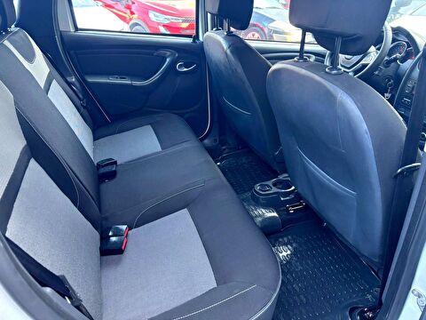 dacia, duster, suv 1.5 dcı 4x4 laureate, manuel, dizel 2.el otomobil | renew 12