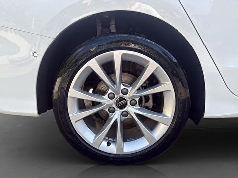 audi, a3, sedan 35 tfsı mhev advanced s-tronic, otomatik, mhev 2.el otomobil | renew 9