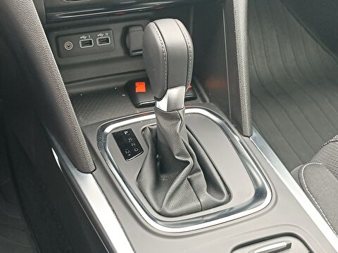 renault, megane, sedan 1.3 tce touch edc, otomatik, benzin 2.el otomobil | renew 13