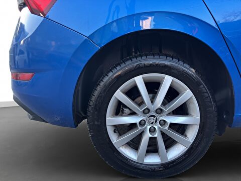 skoda, scala, hatchback 1.6 tdı scr premium dsg, otomatik, dizel 2.el otomobil | renew 8