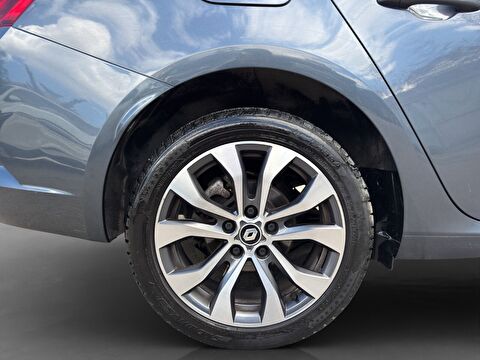 renault, megane, sedan 1.3 tce ıcon edc, otomatik, benzin 2.el otomobil | renew 6