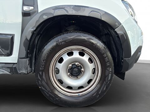 dacia, duster, suv 1.0 tce essential, manuel, benzin 2.el otomobil | renew 9