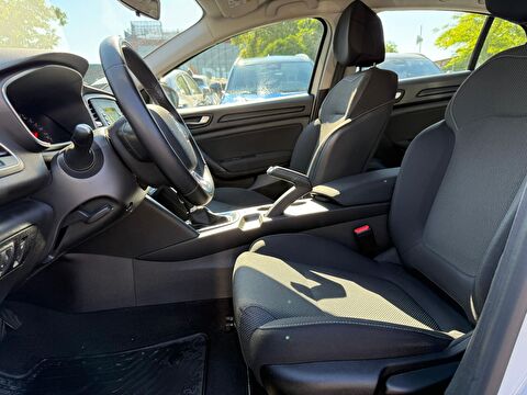 renault, megane, sedan 1.3 tce joy edc, otomatik, benzin 2.el otomobil | renew 11