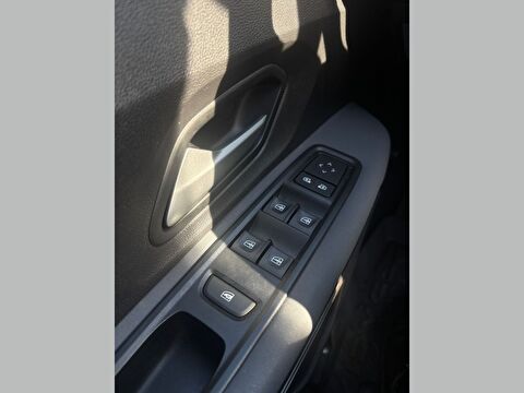 dacia, sandero stepway, sandero 1.0 turbo stepway comfort x-tronic, otomatik, benzin 2.el otomobil | renew 9