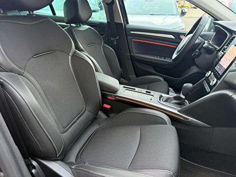 renault, megane, sedan 1.3 tce ıcon edc, otomatik, benzin 2.el otomobil | renew 6