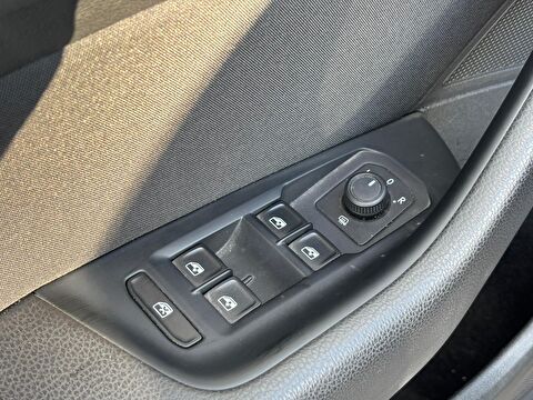 volkswagen, passat, sedan 1.5 tsı act business dsg, otomatik, benzin 2.el otomobil | renew 13