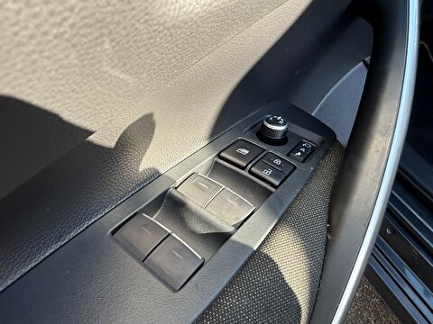 toyota, corolla, sedan 1.8 hybrid flame x-pack e-cvt, otomatik, hybrid 2.el otomobil | renew 9