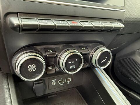 renault, clio, hatchback 1.0 tce ıcon x-tronic, otomatik, benzin 2.el otomobil | renew 8