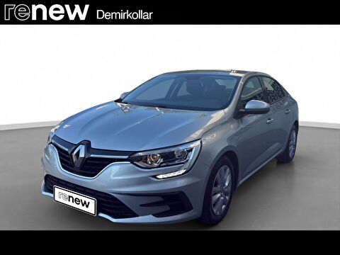 Sedan 1.3 TCe Touch EDC, 2. el otomobil | renew