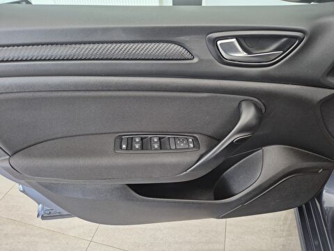 renault, megane, sedan 1.3 tce touch edc, otomatik, benzin 2.el otomobil | renew 26