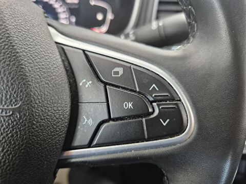 renault, megane, sedan 1.3 tce touch edc, otomatik, benzin 2.el otomobil | renew 26