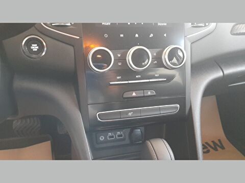 renault, megane, sedan 1.3 tce touch edc, otomatik, benzin 2.el otomobil | renew 13