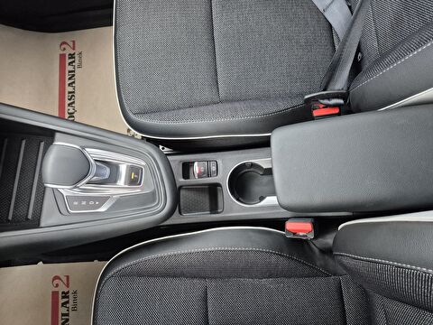 renault, captur, crossover 1.3 tce mhev ıcon edc, otomatik, mhev 2.el otomobil | renew 23