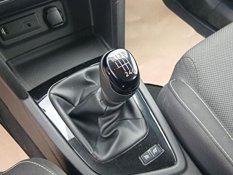 renault, megane, sedan 1.3 tce joy, manuel, benzin 2.el otomobil | renew 18