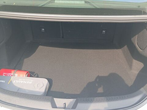 renault, megane, sedan 1.3 tce joy, manuel, benzin 2.el otomobil | renew 10