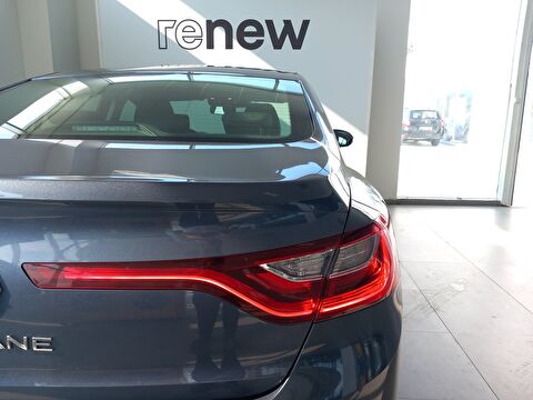 renault, megane, sedan 1.3 tce touch edc, otomatik, benzin 2.el otomobil | renew 14