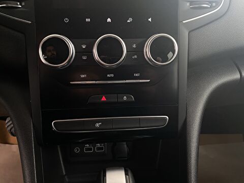 renault, megane, sedan 1.3 tce touch edc, otomatik, benzin 2.el otomobil | renew 13