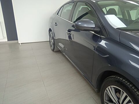 renault, megane, sedan 1.3 tce touch edc, otomatik, benzin 2.el otomobil | renew 15