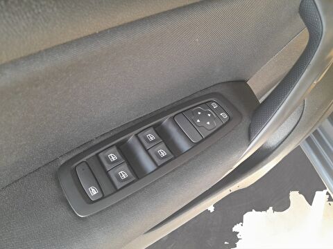 renault, megane, sedan 1.3 tce touch edc, otomatik, benzin 2.el otomobil | renew 25