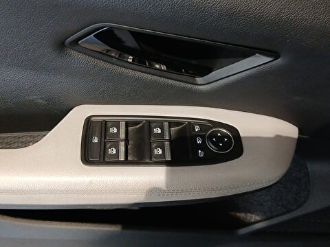 renault, megane e-tech, ıconic ev60, otomatik, elektrik 2.el otomobil | renew 25