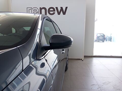 renault, megane, sedan 1.3 tce touch edc, otomatik, benzin 2.el otomobil | renew 13