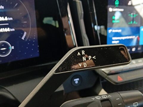 renault, megane e-tech, ıconic ev60, otomatik, elektrik 2.el otomobil | renew 18