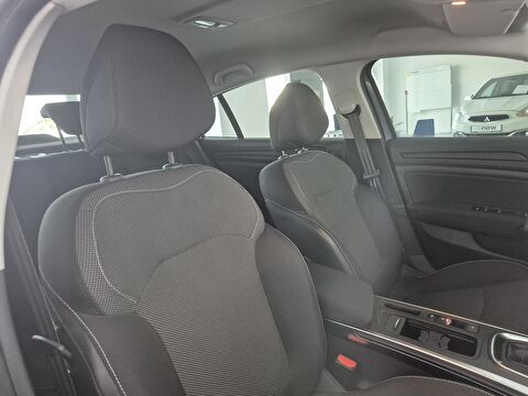 renault, megane, sedan 1.3 tce touch edc, otomatik, benzin 2.el otomobil | renew 22