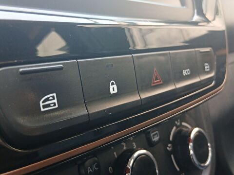 dacia, spring, crossover 26.8 kwh extreme cvt, otomatik, elektrik 2.el otomobil | renew 25