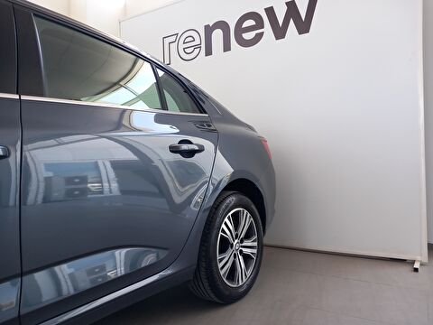 renault, megane, sedan 1.3 tce touch edc, otomatik, benzin 2.el otomobil | renew 14