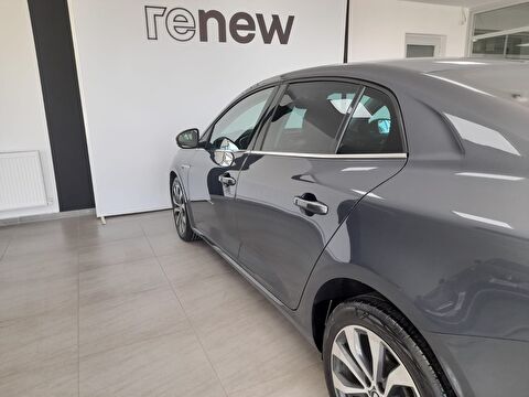 renault, megane, sedan 1.3 tce touch edc, otomatik, benzin 2.el otomobil | renew 18