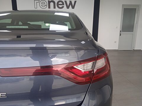 renault, megane, sedan 1.3 tce touch edc, otomatik, benzin 2.el otomobil | renew 14