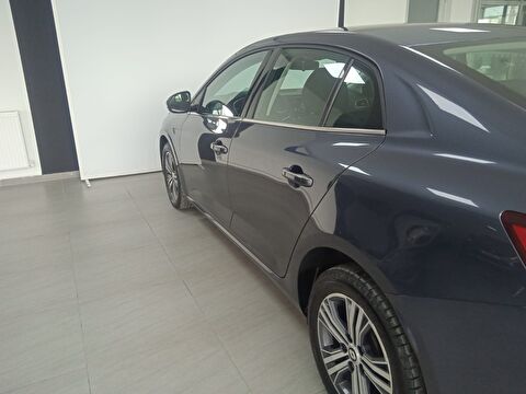 renault, megane, sedan 1.3 tce touch edc, otomatik, benzin 2.el otomobil | renew 9