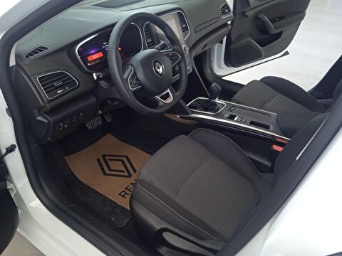 renault, megane, sedan 1.3 tce touch edc, otomatik, benzin 2.el otomobil | renew 23