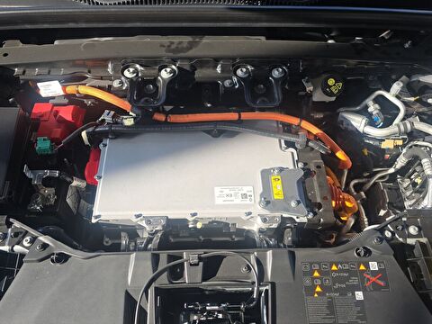 renault, megane e-tech, ıconic ev60, otomatik, elektrik 2.el otomobil | renew 24